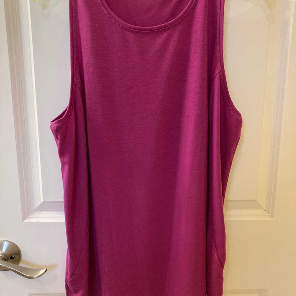 Zella Women's Sleeveless Magenta Tank Top